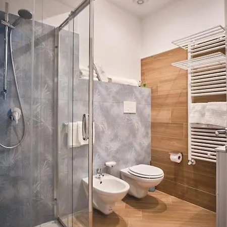 شقة - Magia E Incanto *